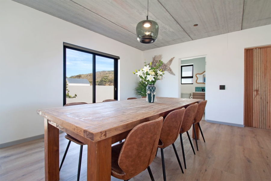 4 Bedroom Property for Sale in Kommetjie Western Cape
